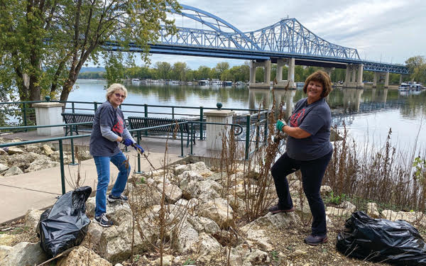 COULEE REGION WOMEN'S MAGAZINE